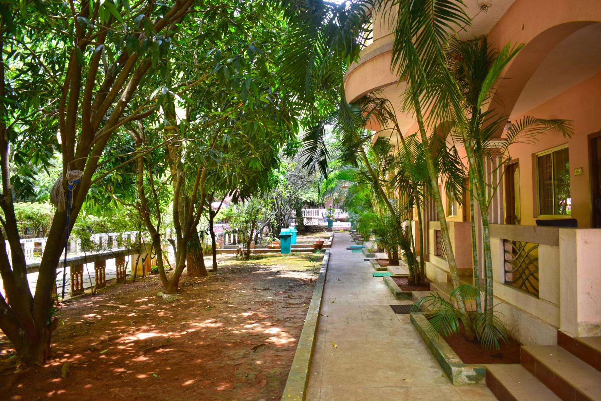 ילאגירי Jains Royal Palace Resorts מראה חיצוני תמונה