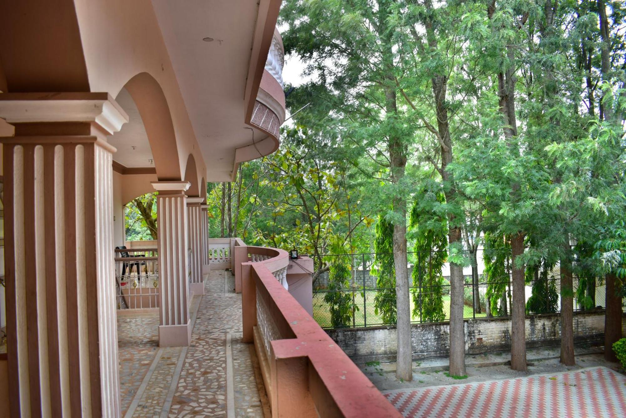 ילאגירי Jains Royal Palace Resorts מראה חיצוני תמונה