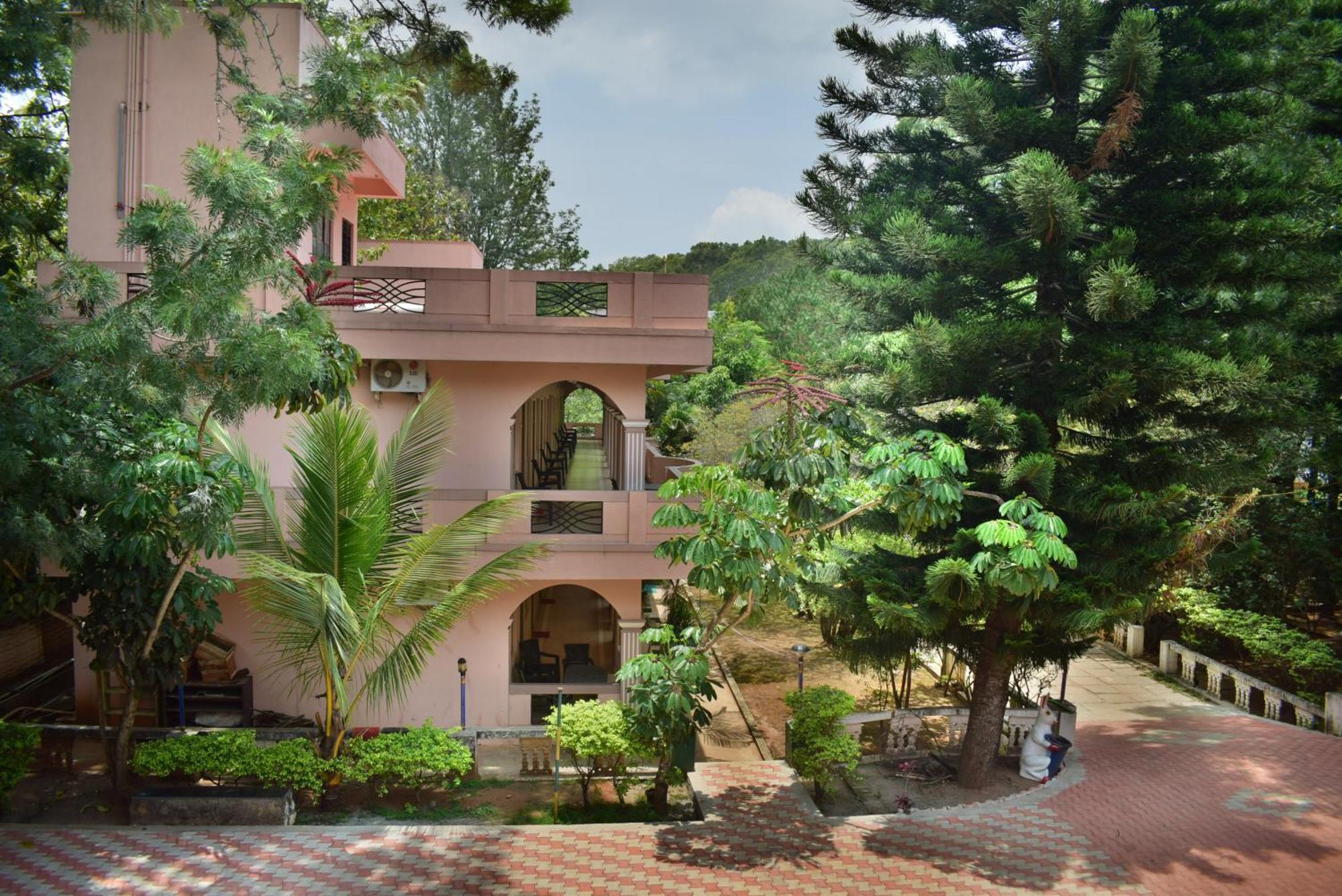 ילאגירי Jains Royal Palace Resorts מראה חיצוני תמונה