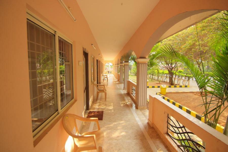 ילאגירי Jains Royal Palace Resorts מראה חיצוני תמונה