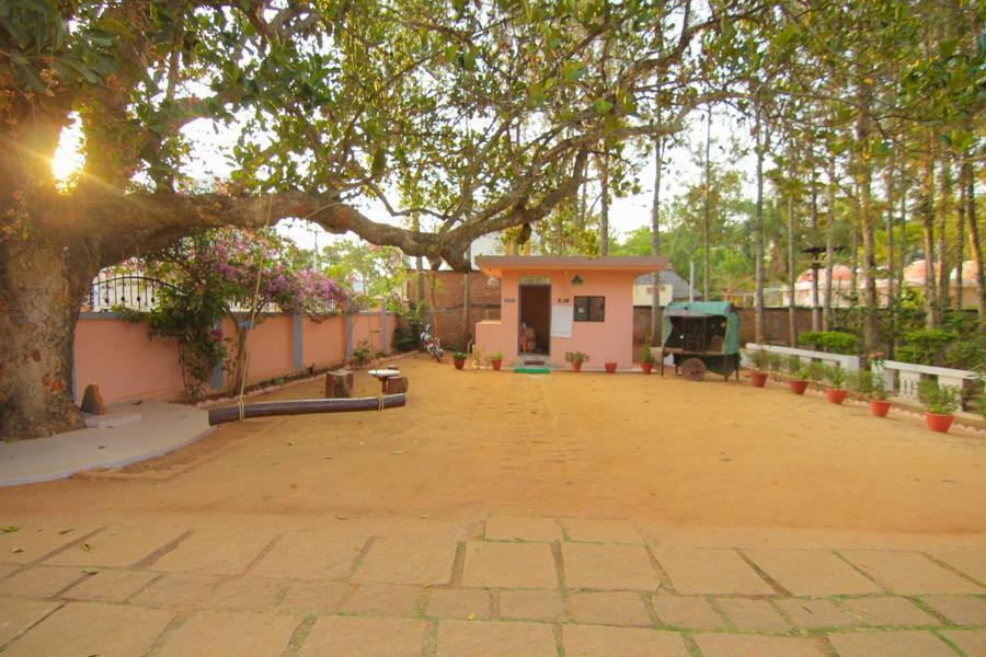 ילאגירי Jains Royal Palace Resorts מראה חיצוני תמונה