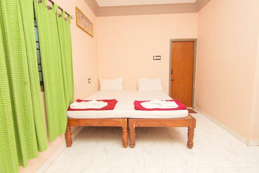 ילאגירי Jains Royal Palace Resorts מראה חיצוני תמונה