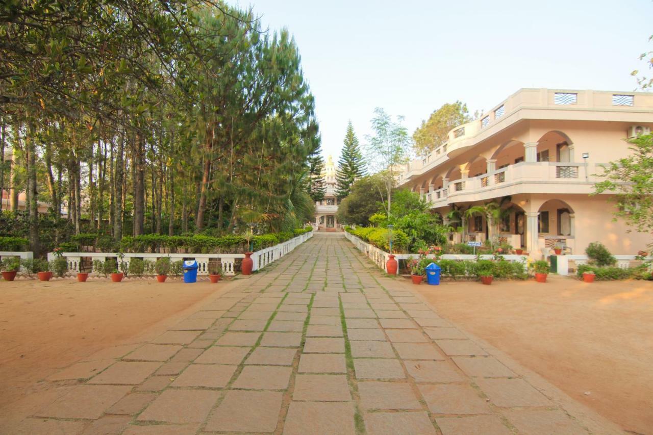 ילאגירי Jains Royal Palace Resorts מראה חיצוני תמונה